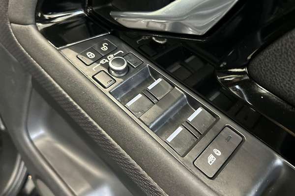 2019 Land Rover Range Rover Evoque P200 S L551
