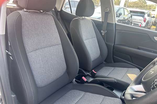 2022 Kia Stonic S YB