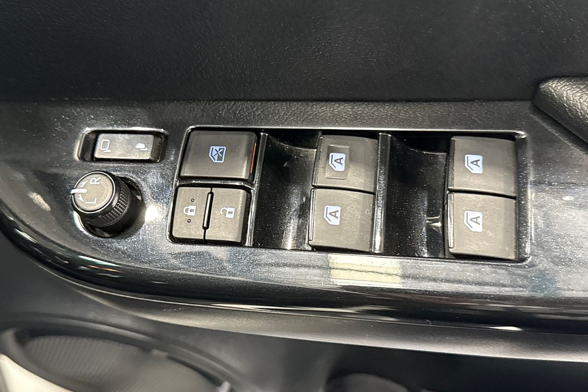 2019 Toyota Hilux SR5 GUN126R 4X4