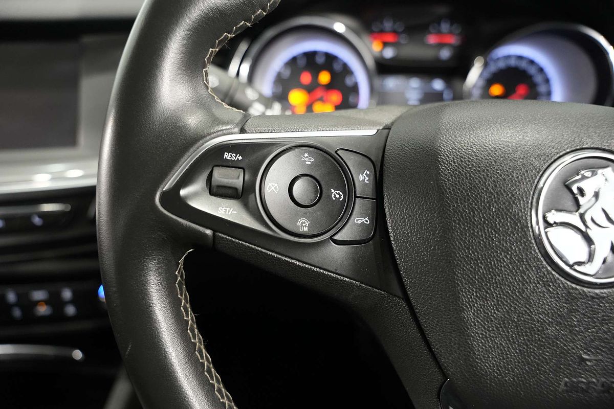 2020 Holden Commodore LT ZB