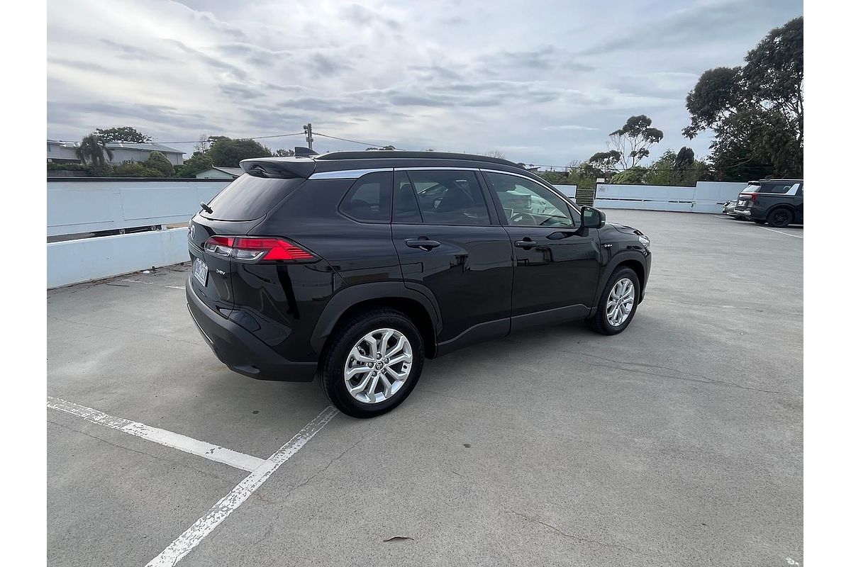 2024 Toyota Corolla Cross GXL MXGH10R