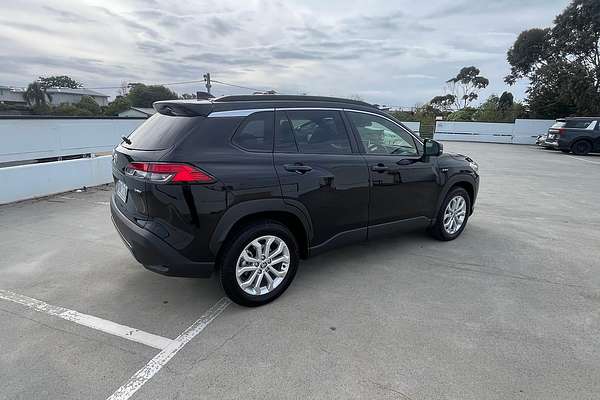 2024 Toyota Corolla Cross GXL MXGH10R