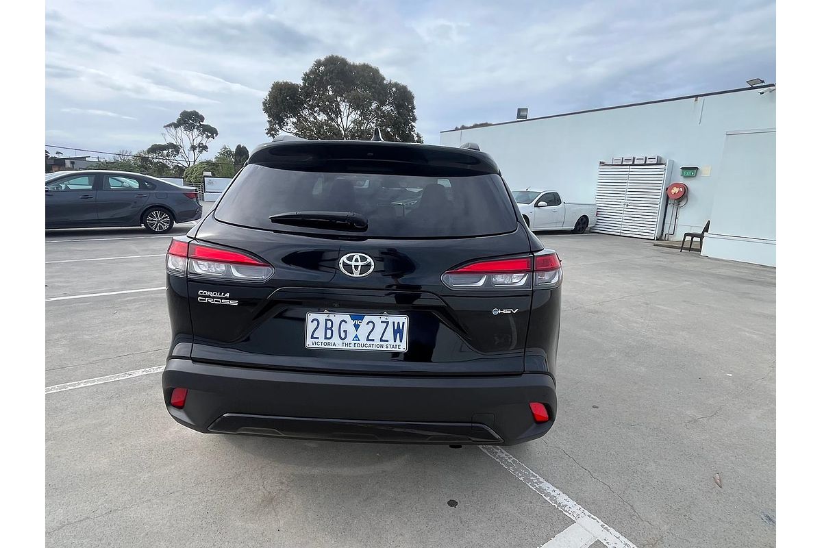 2024 Toyota Corolla Cross GXL MXGH10R