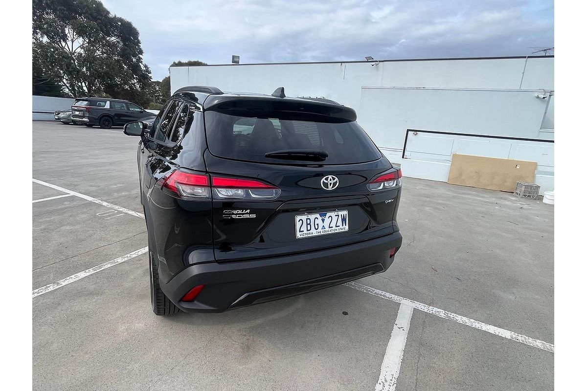 2024 Toyota Corolla Cross GXL MXGH10R