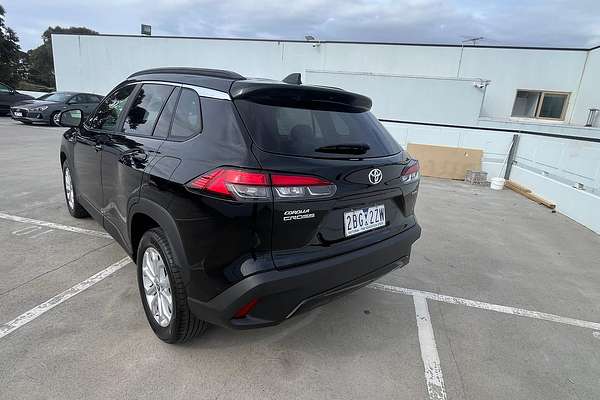 2024 Toyota Corolla Cross GXL MXGH10R