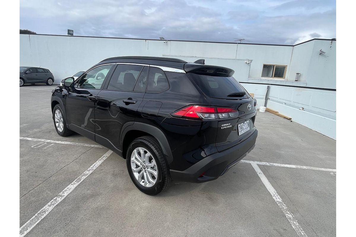 2024 Toyota Corolla Cross GXL MXGH10R