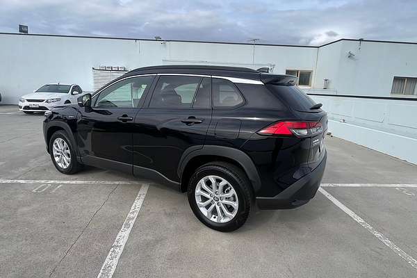 2024 Toyota Corolla Cross GXL MXGH10R