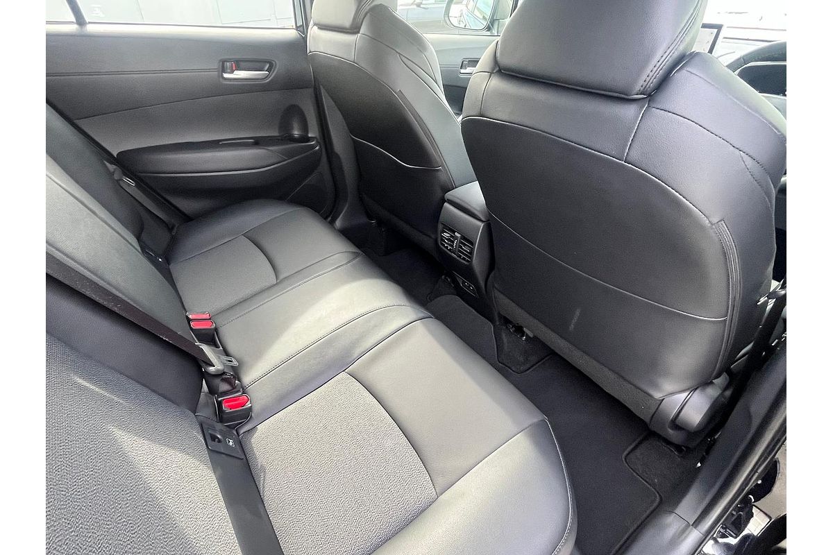 2024 Toyota Corolla Cross GXL MXGH10R