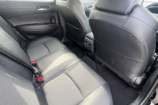 2024 Toyota Corolla Cross GXL MXGH10R