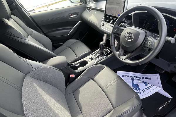 2024 Toyota Corolla Cross GXL MXGH10R