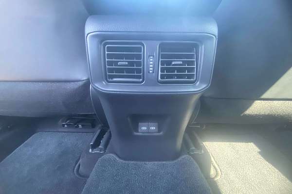 2024 Toyota RAV4 XSE AXAH52R