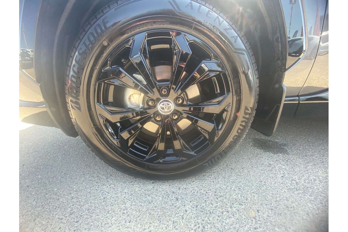 2024 Toyota RAV4 XSE AXAH52R