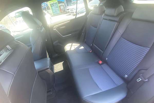 2024 Toyota RAV4 XSE AXAH52R