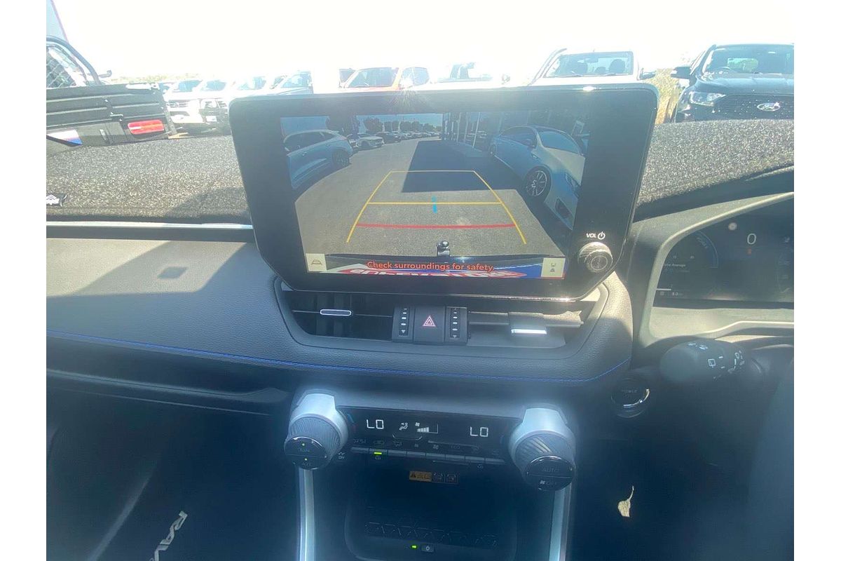 2024 Toyota RAV4 XSE AXAH52R