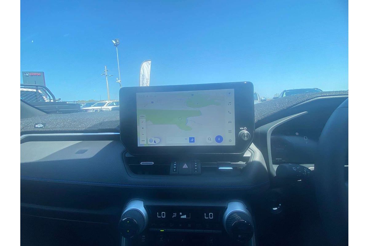 2024 Toyota RAV4 XSE AXAH52R