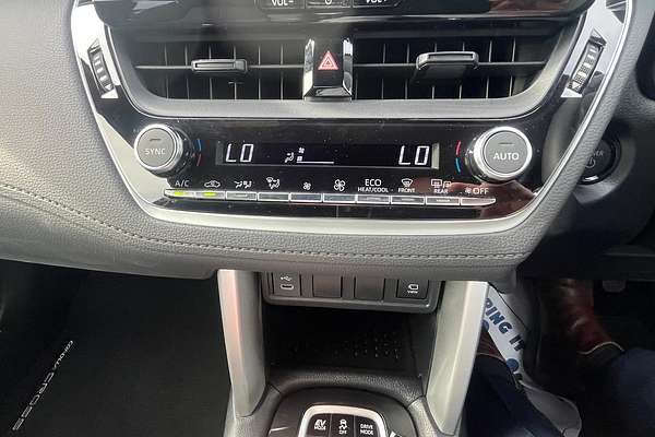 2024 Toyota Corolla Cross GXL MXGH10R