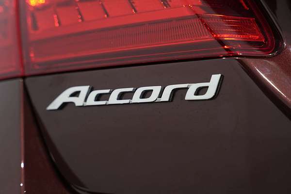 2014 Honda Accord VTi-S 9th Gen