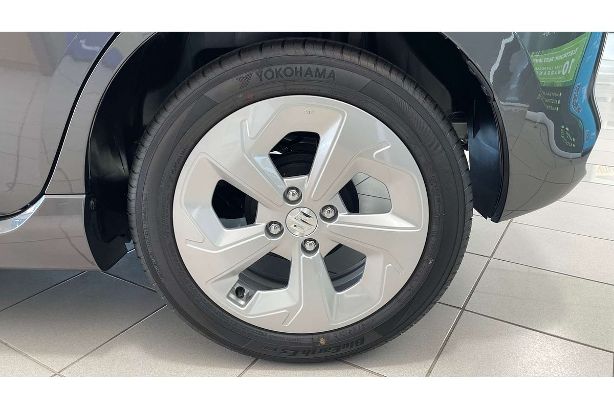 2025 Suzuki Swift Hybrid Plus UZ