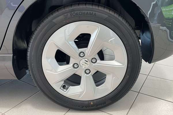 2025 Suzuki Swift Hybrid Plus UZ