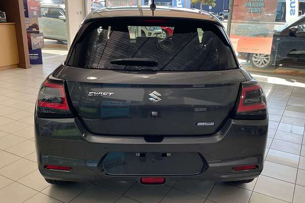 2025 Suzuki Swift Hybrid Plus UZ
