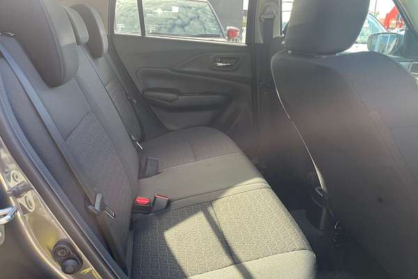 2025 Suzuki Swift Hybrid Plus UZ