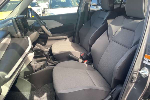 2025 Suzuki Swift Hybrid Plus UZ