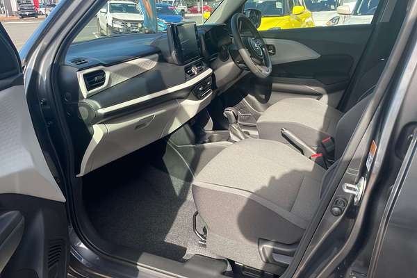 2025 Suzuki Swift Hybrid Plus UZ