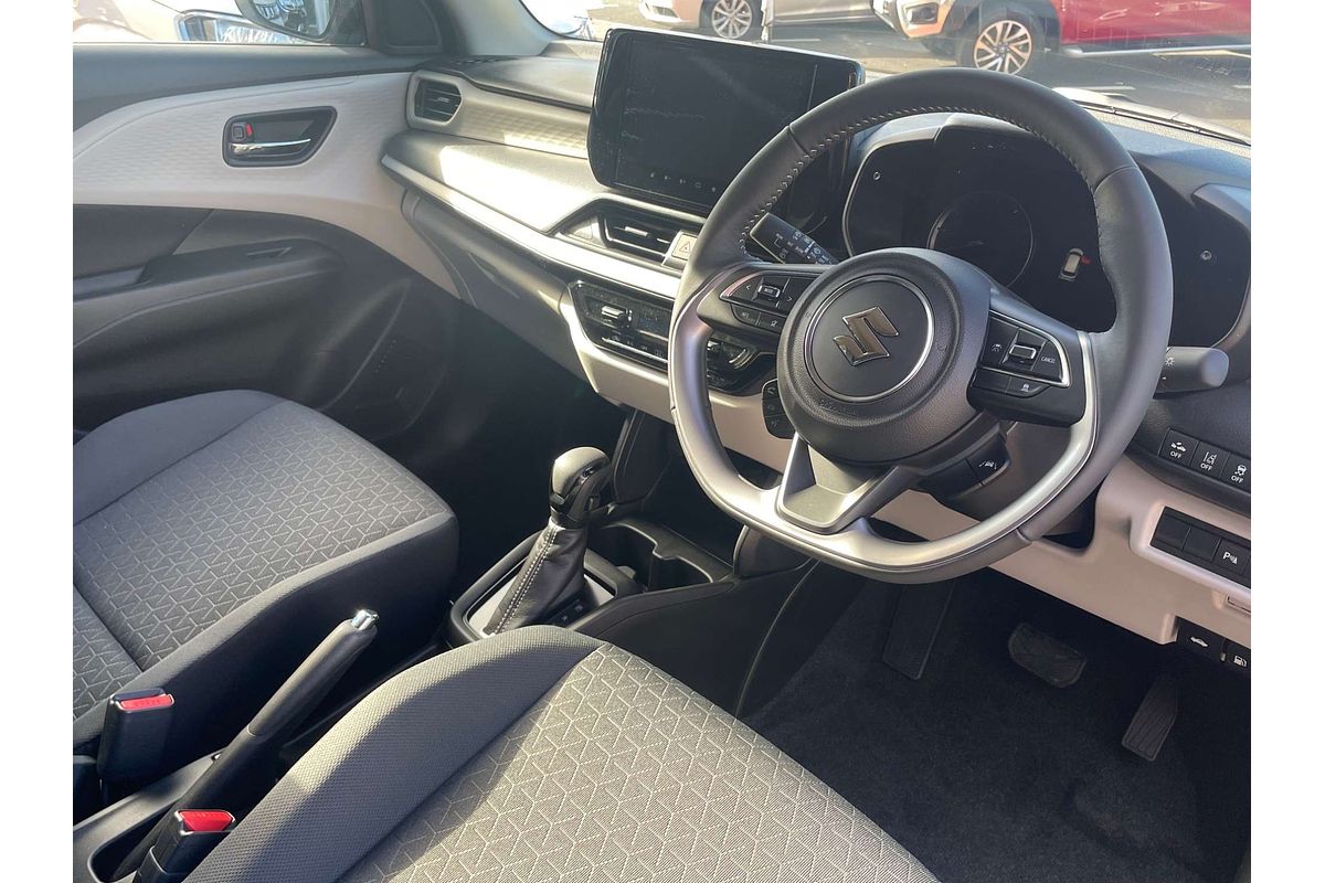 2025 Suzuki Swift Hybrid Plus UZ