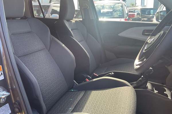 2025 Suzuki Swift Hybrid Plus UZ