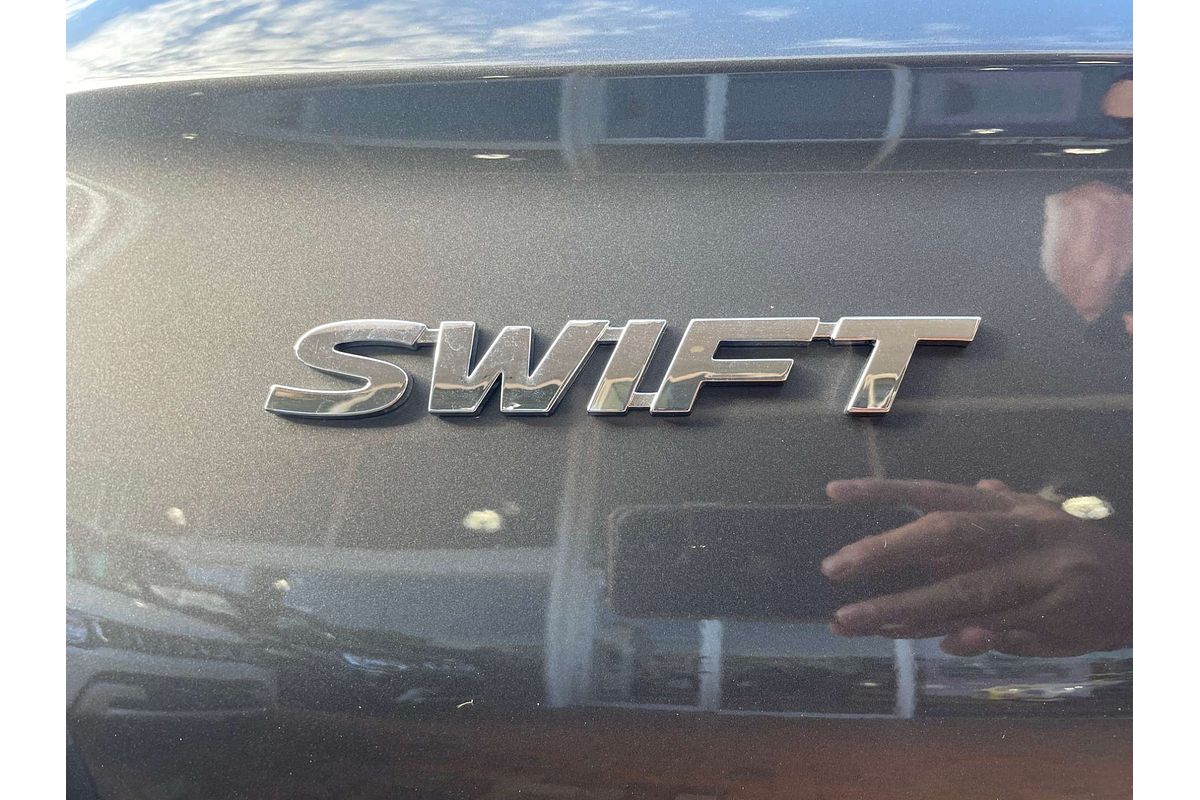 2025 Suzuki Swift Hybrid Plus UZ