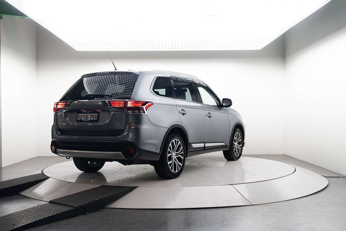 2016 Mitsubishi Outlander XLS ZK