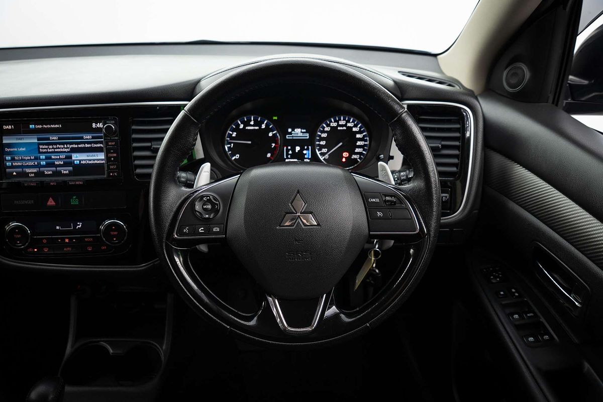 2016 Mitsubishi Outlander XLS ZK