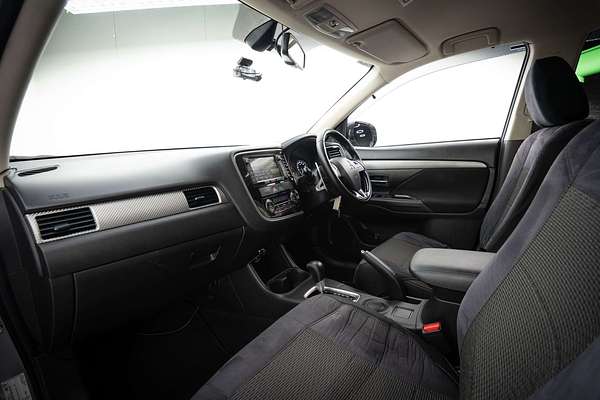 2016 Mitsubishi Outlander XLS ZK