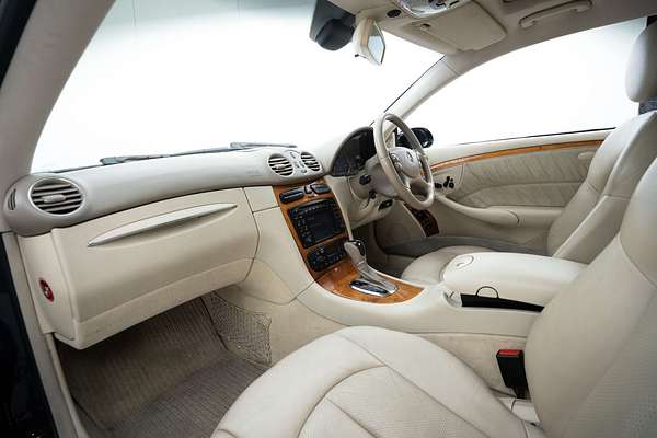 2003 Mercedes-Benz CLK-Class CLK500 Elegance C209