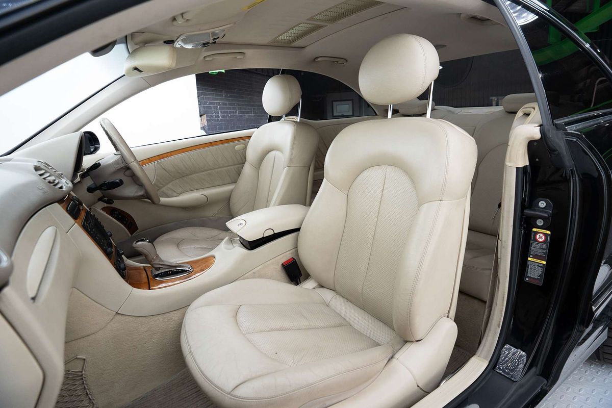 2003 Mercedes-Benz CLK-Class CLK500 Elegance C209