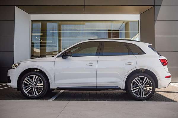 2019 Audi Q5 45 TFSI sport Black Edition FY
