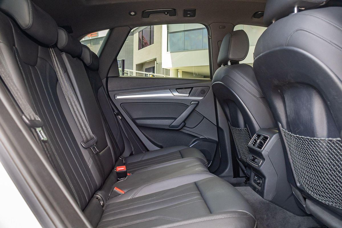 2019 Audi Q5 45 TFSI sport Black Edition FY