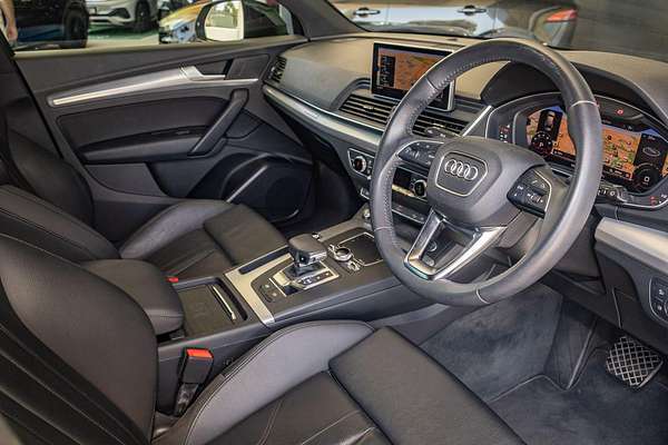 2019 Audi Q5 45 TFSI sport Black Edition FY