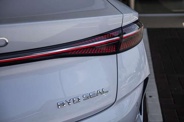 2024 BYD Seal Dynamic