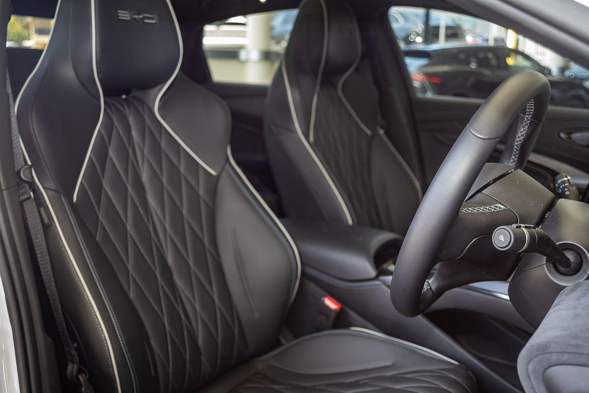 2024 BYD Seal Dynamic