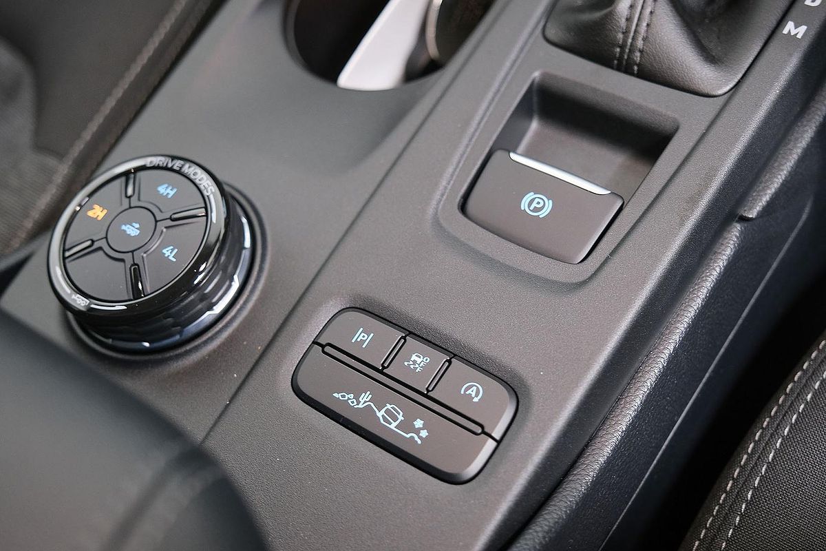 2025 Ford Ranger XLT 4X4 2.0L