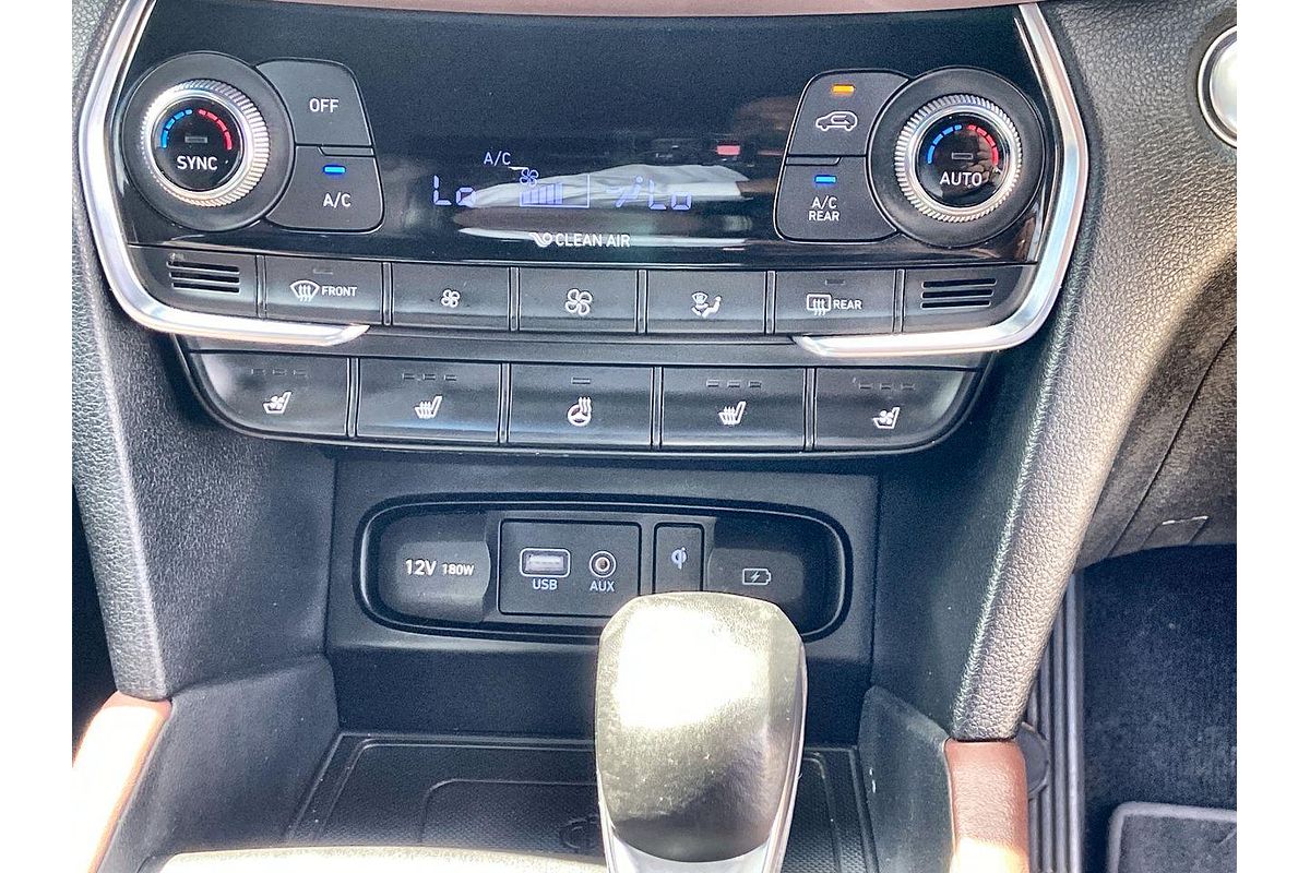 2018 Hyundai Santa Fe Highlander DM5 Series II