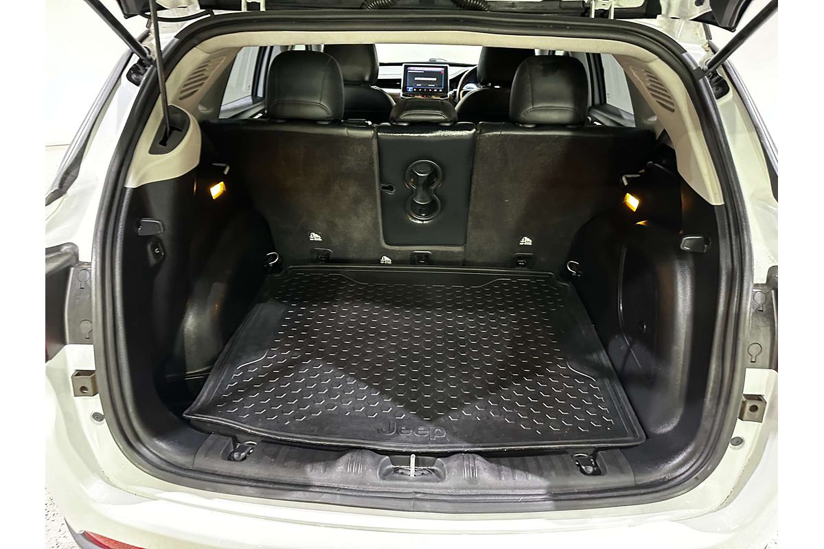 2021 Jeep Compass Trailhawk M6