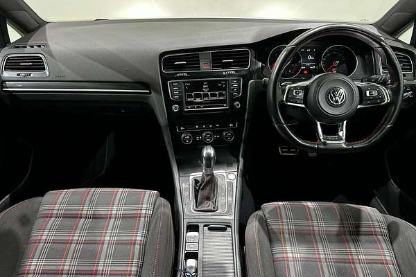 2016 Volkswagen Golf GTI 7