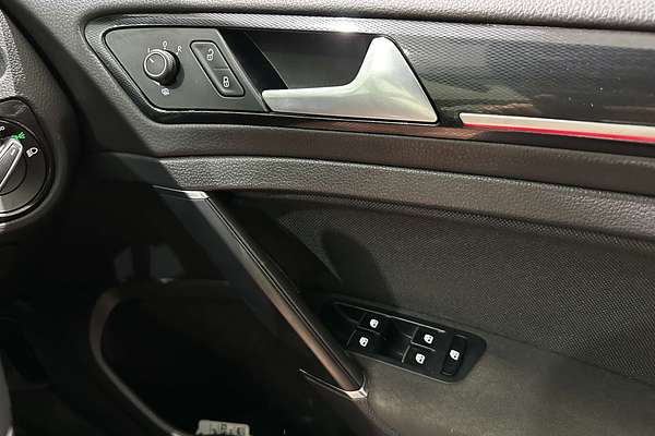 2016 Volkswagen Golf GTI 7