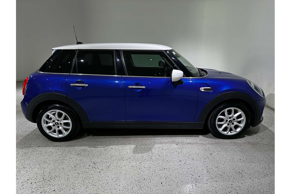 2020 MINI Hatch Cooper F55 LCI