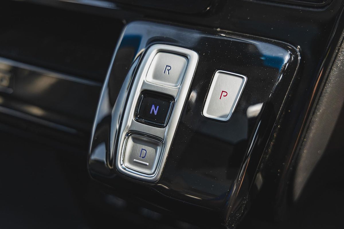 2021 Hyundai STARIA Highlander US4.V1