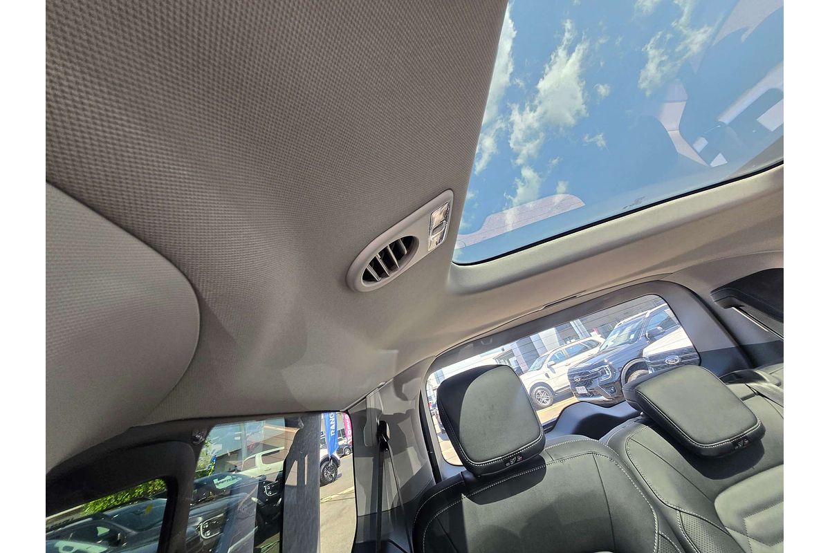 2024 Ford Tourneo Titanium X AV SWB