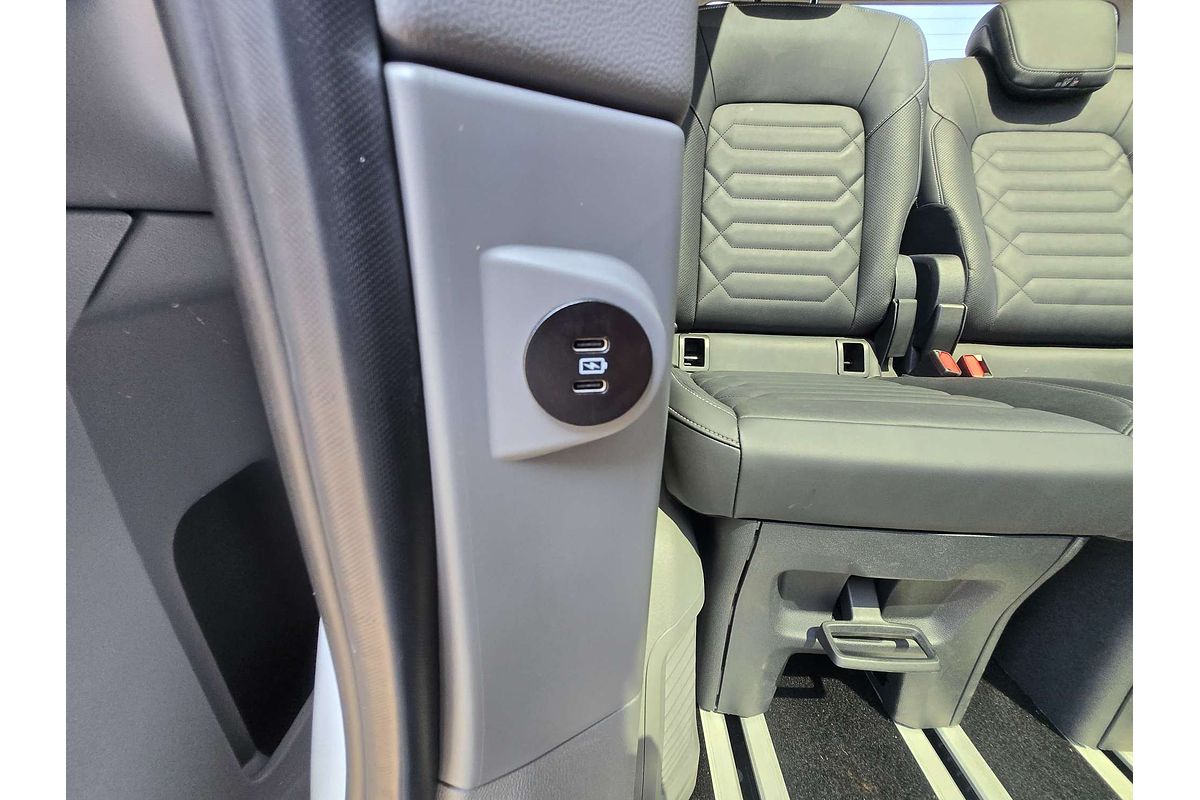 2024 Ford Tourneo Titanium X AV SWB