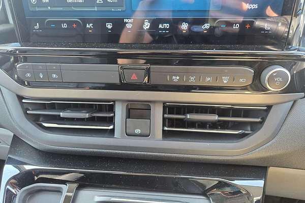 2024 Ford Tourneo Titanium X AV SWB